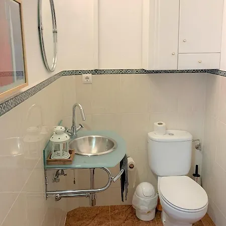 Apartment Wide And Traditional- 2bd 1bth- Gavidia Seville