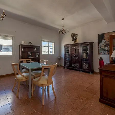 Wide And Traditional- 2bd 1bth- Gavidia Apartment Seville
